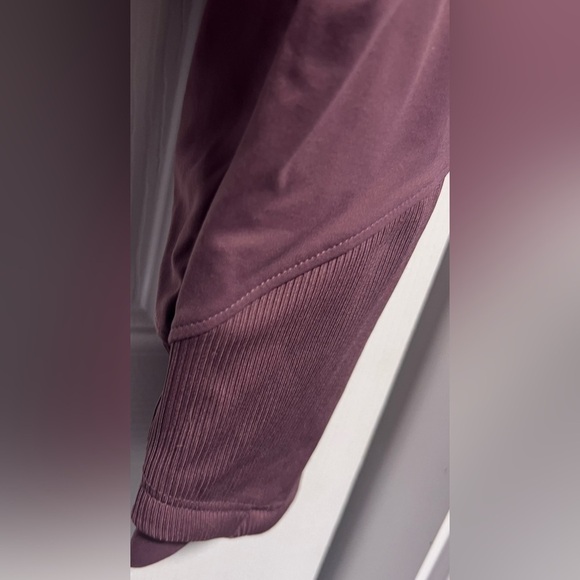 Brand New With Tags Under Armour Fitted Full Zip Run Boston 2021 Marathon Jacket - Picture 2 of 6